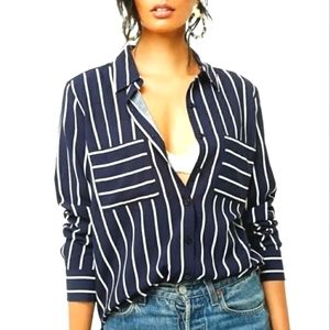 ✨️4/$35✨️SALE FOREVER 21 striped blouse. Sz. S NWT